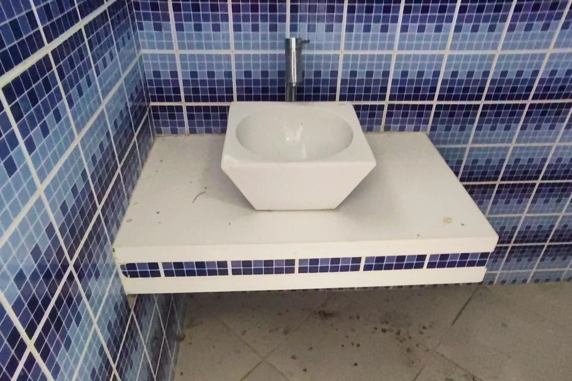 Casa mobiliada em condomínio com 6 suítes e 8 banheiros — photo 38