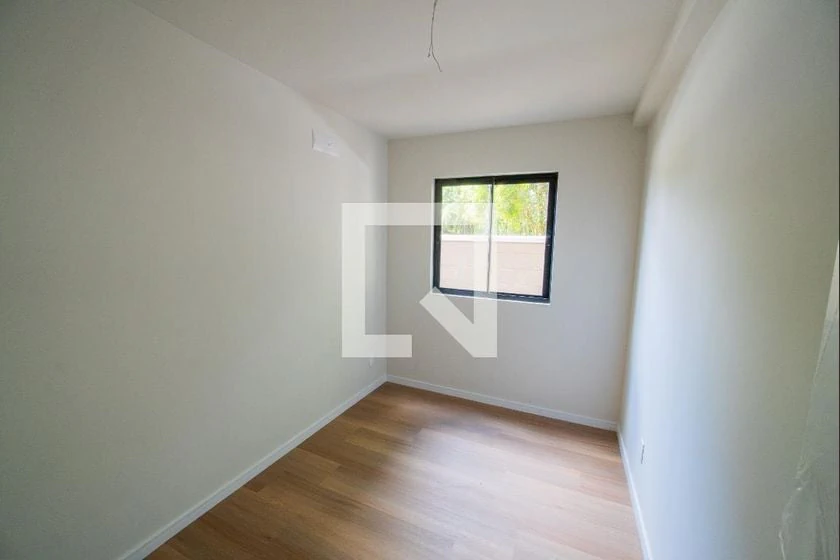 3-bedroom apartment with a grill on the balcony in Curitiba — photo 17