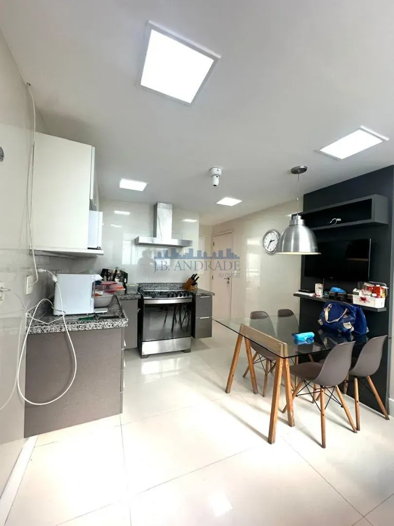 Furnished apartment, 400 m², with a glass-enclosed balcony — photo 28
