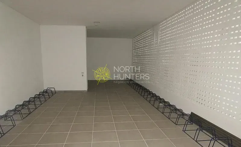 Apartamento de 2 suites con balcón, 2 plazas y 110 m² — photo 14