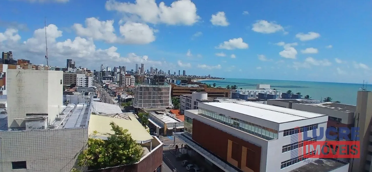 3-bedroom apartment with a water view in João Pessoa — photo 32