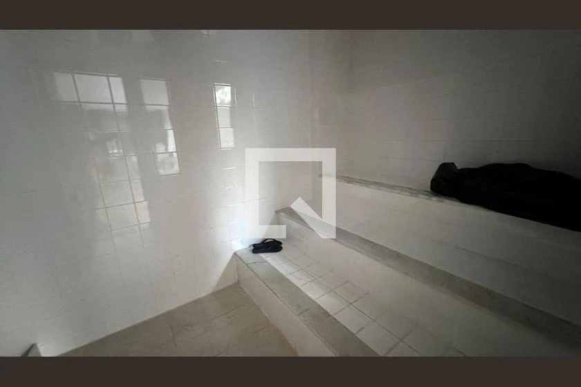 Furnished 203 m² apartment with 2 bedrooms and 2 parking — photo 39