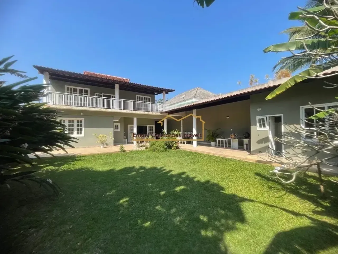 Casa com 5 quartos e 5 banheiros, 4 vagas e varanda — photo 10