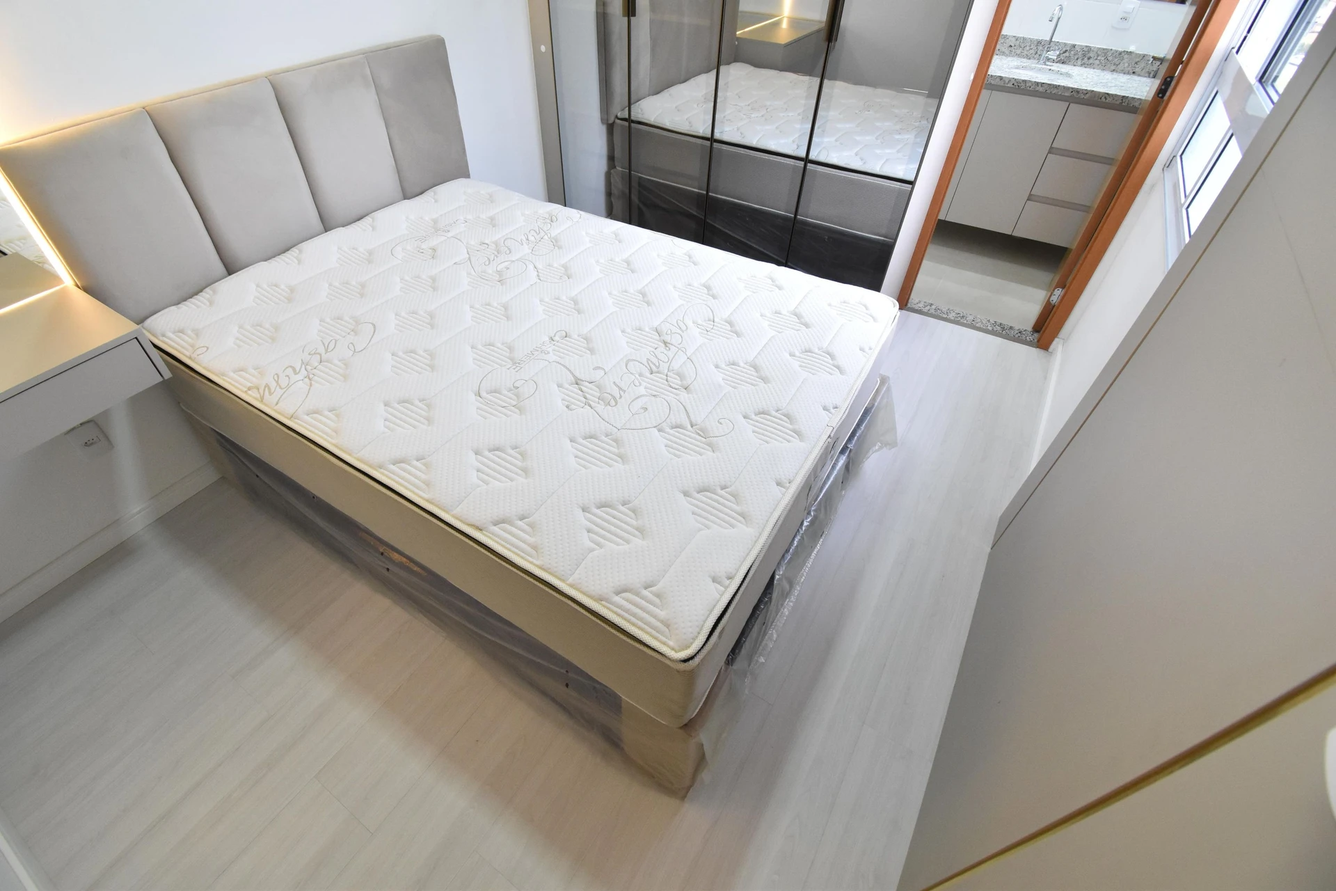 2-bedroom apartment with a home office in Curitiba — photo 23