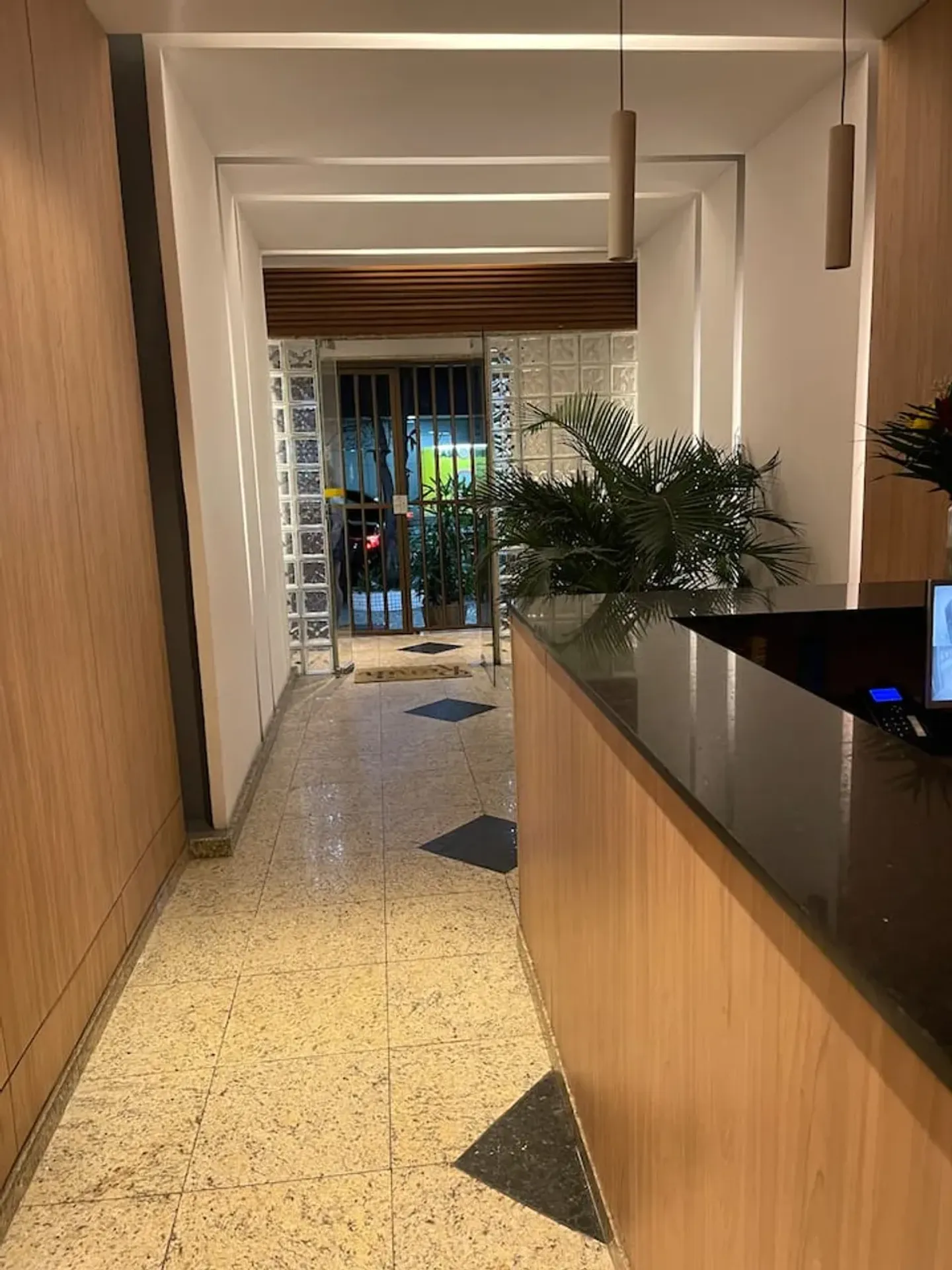 Monoambiente con espacio de home office en Rio de Janeiro — photo 13