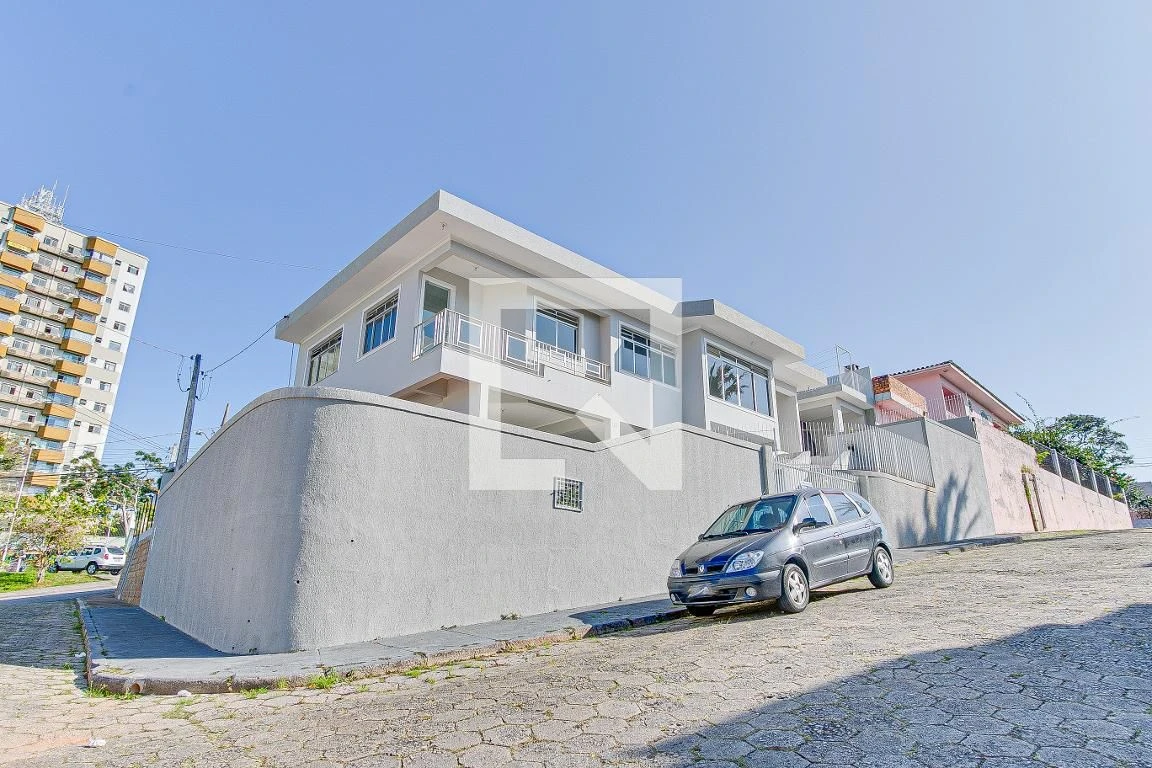 4-bedroom house with a garden in Florianópolis — photo 8