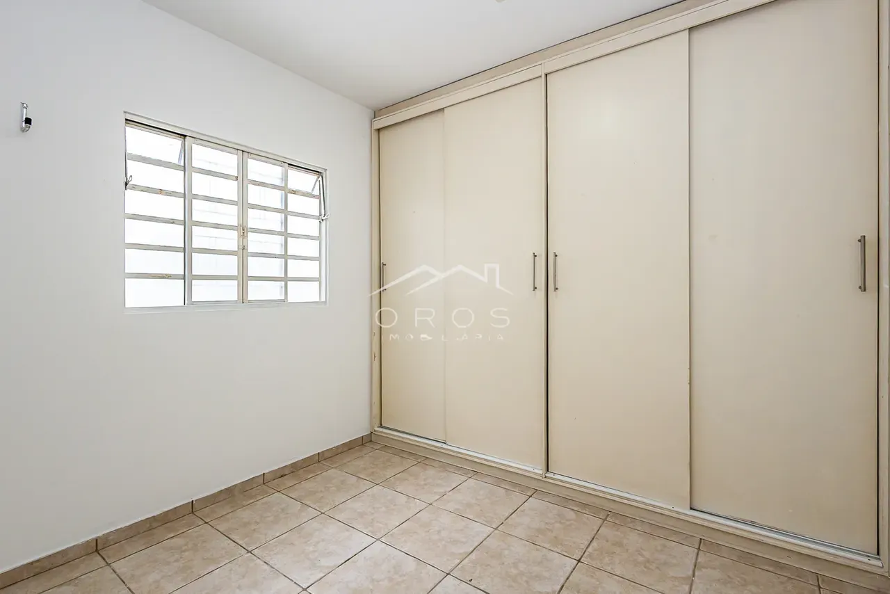 House, 200 m², with a washing machine — photo 38