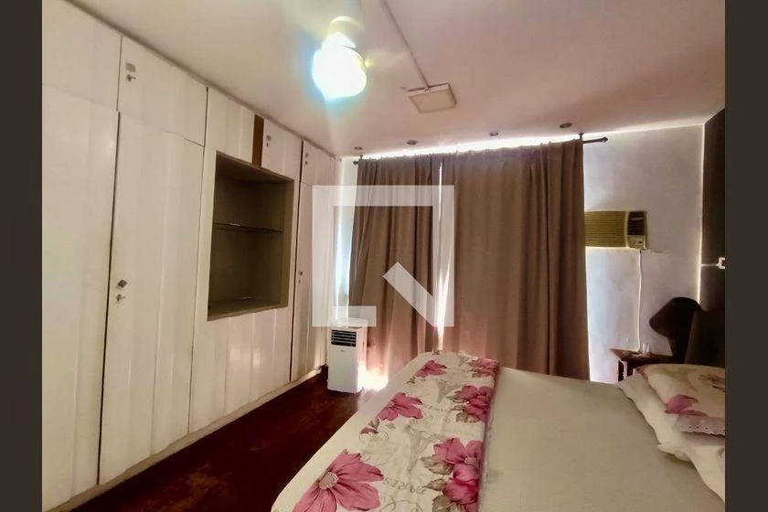 Apartamento de 4 quartos com cozinha integrada e 280 m² — photo 34