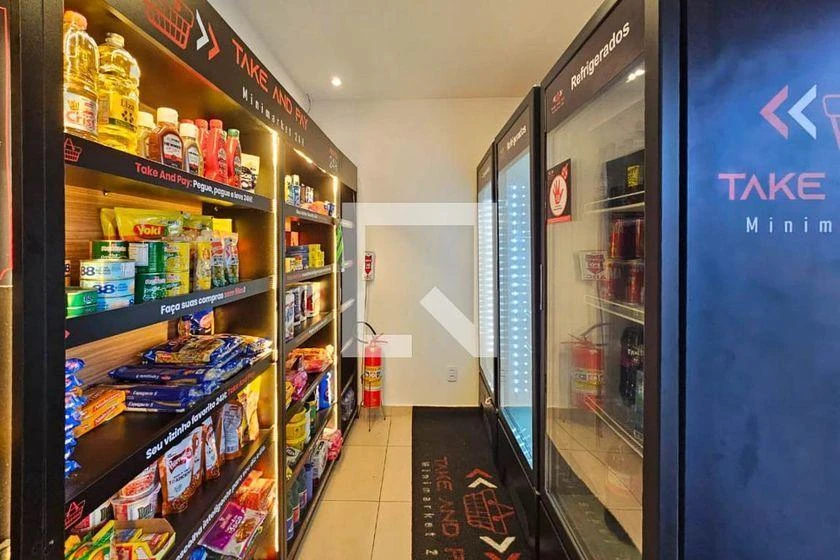 2-bedroom apartment in a building with a gym — photo 11