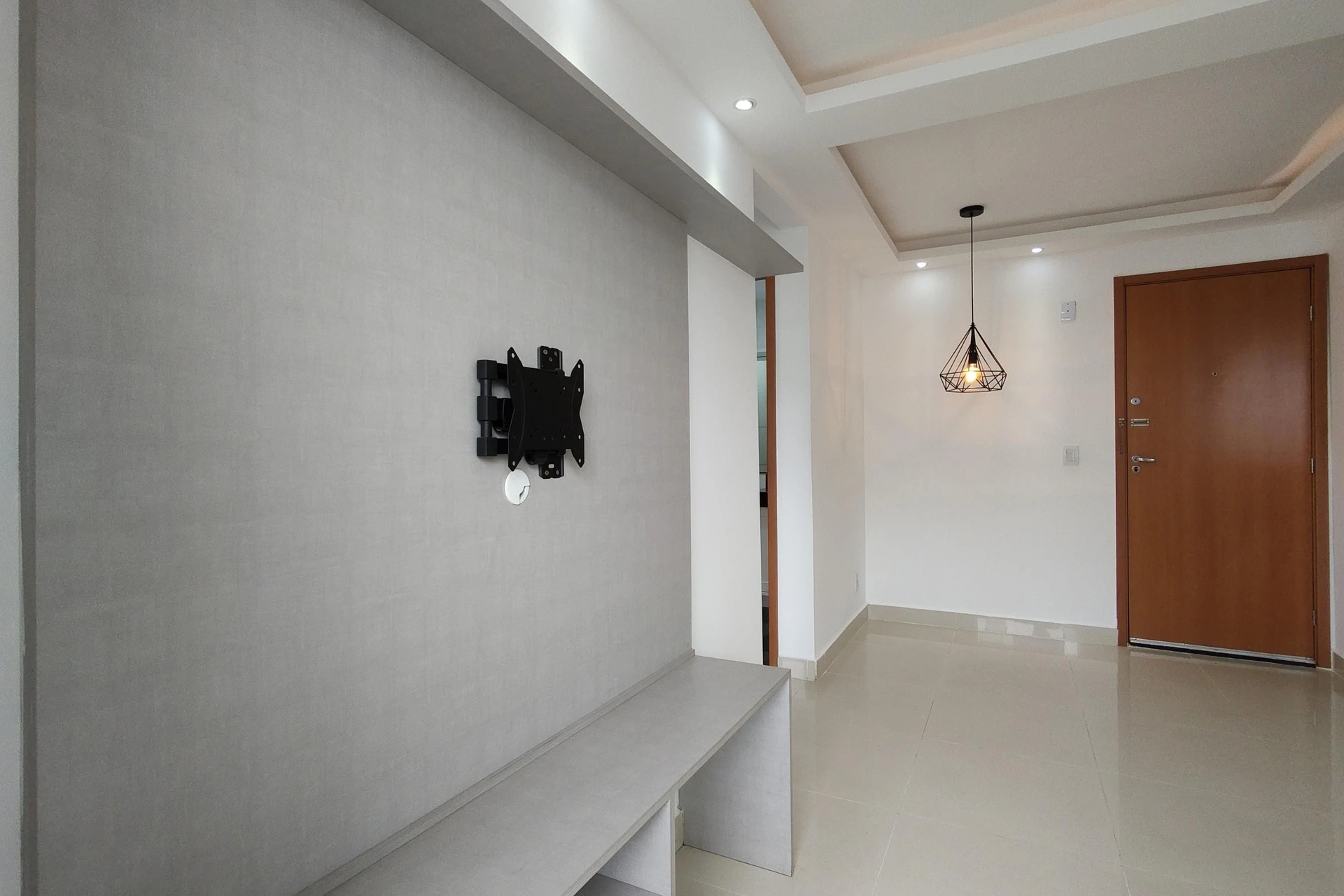 2-bedroom apartment in a building with a gym — photo 21