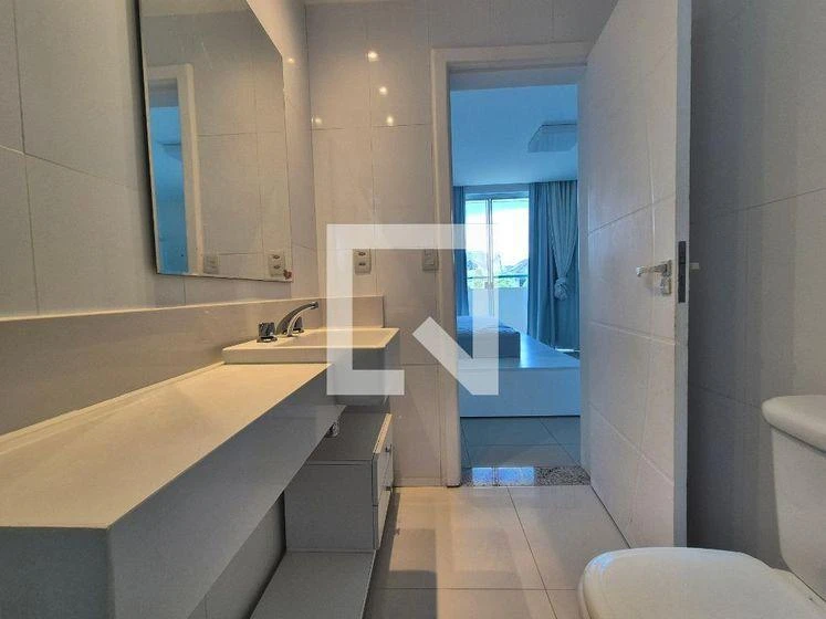 5-bedroom house with a bathtub in Rio de Janeiro — photo 21