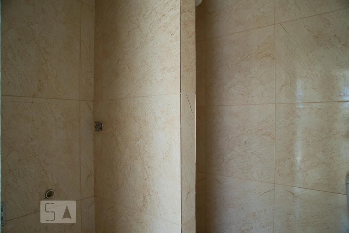 Unfurnished apartment with 2 bedrooms and a balcony — photo 4