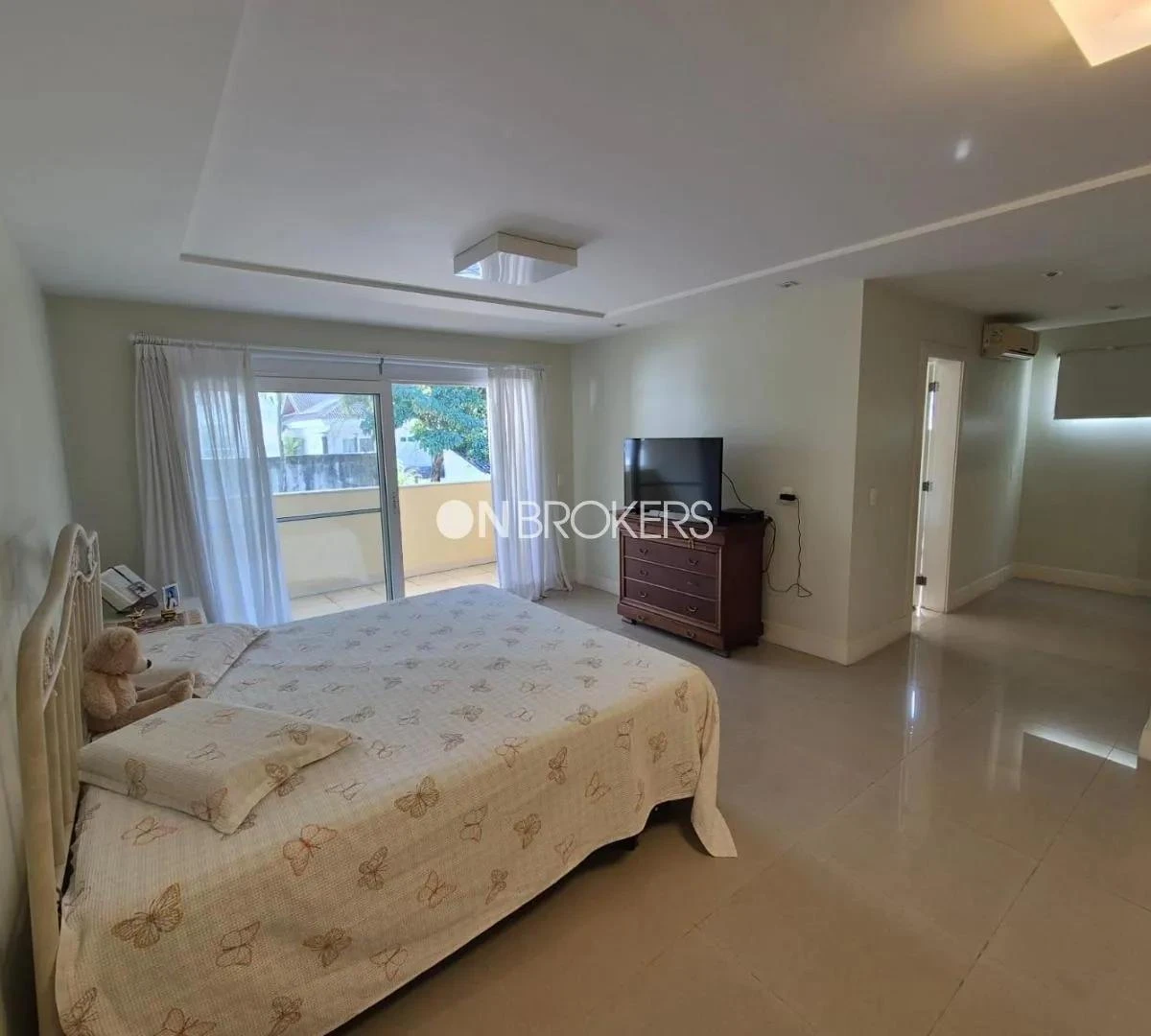 Casa amueblada con 4 suites y 600 m² y 3 plazas — photo 6