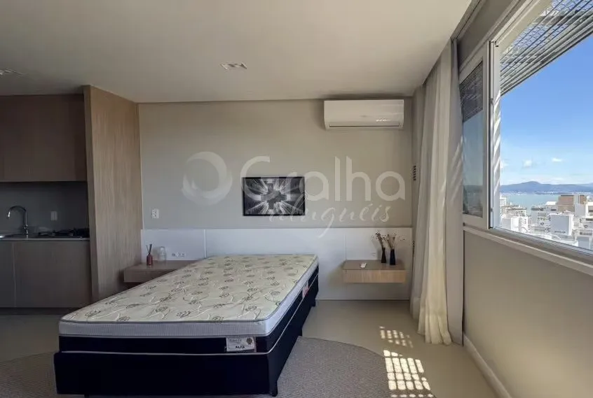 Furnished studio with 1 bedroom and integrated kitchen — photo 14
