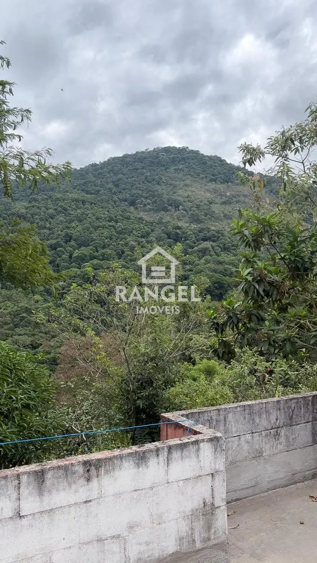 House with a balcony and private garden, 2500 m² — photo 14