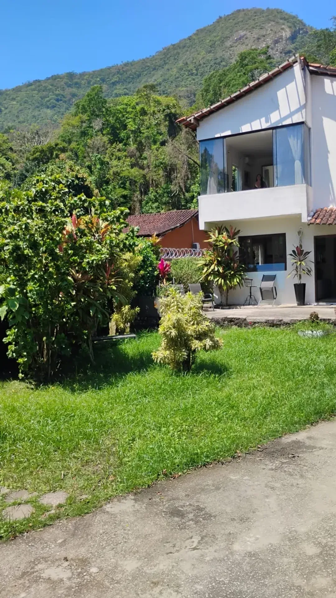 Furnished house with 2 bedrooms and an open kitchen — photo 27