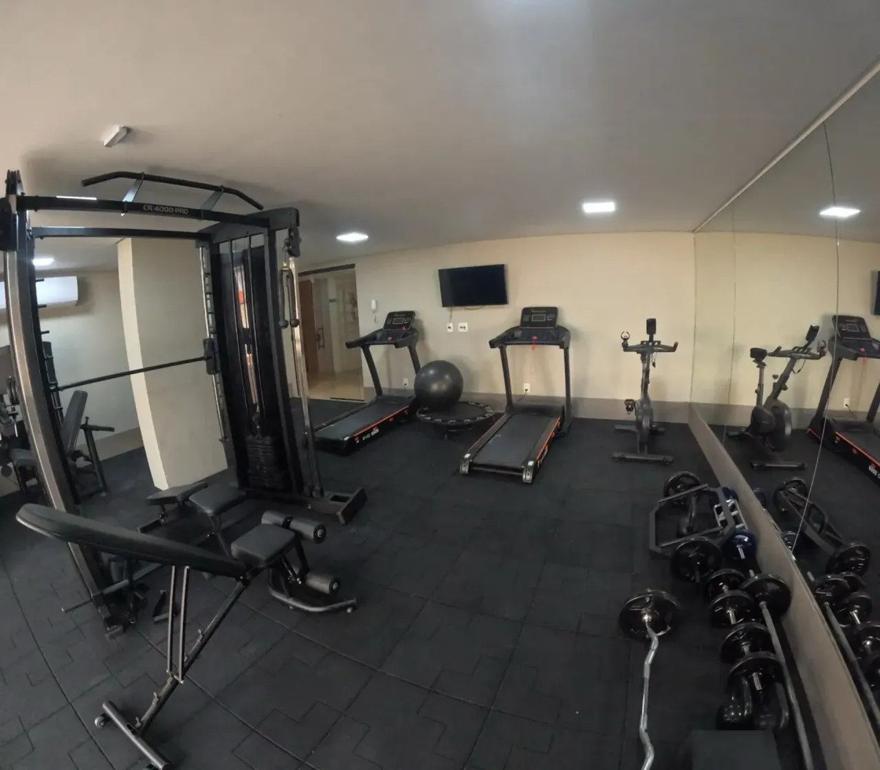 3-suite apartment with 4 bathrooms and 2 parking spots — photo 9