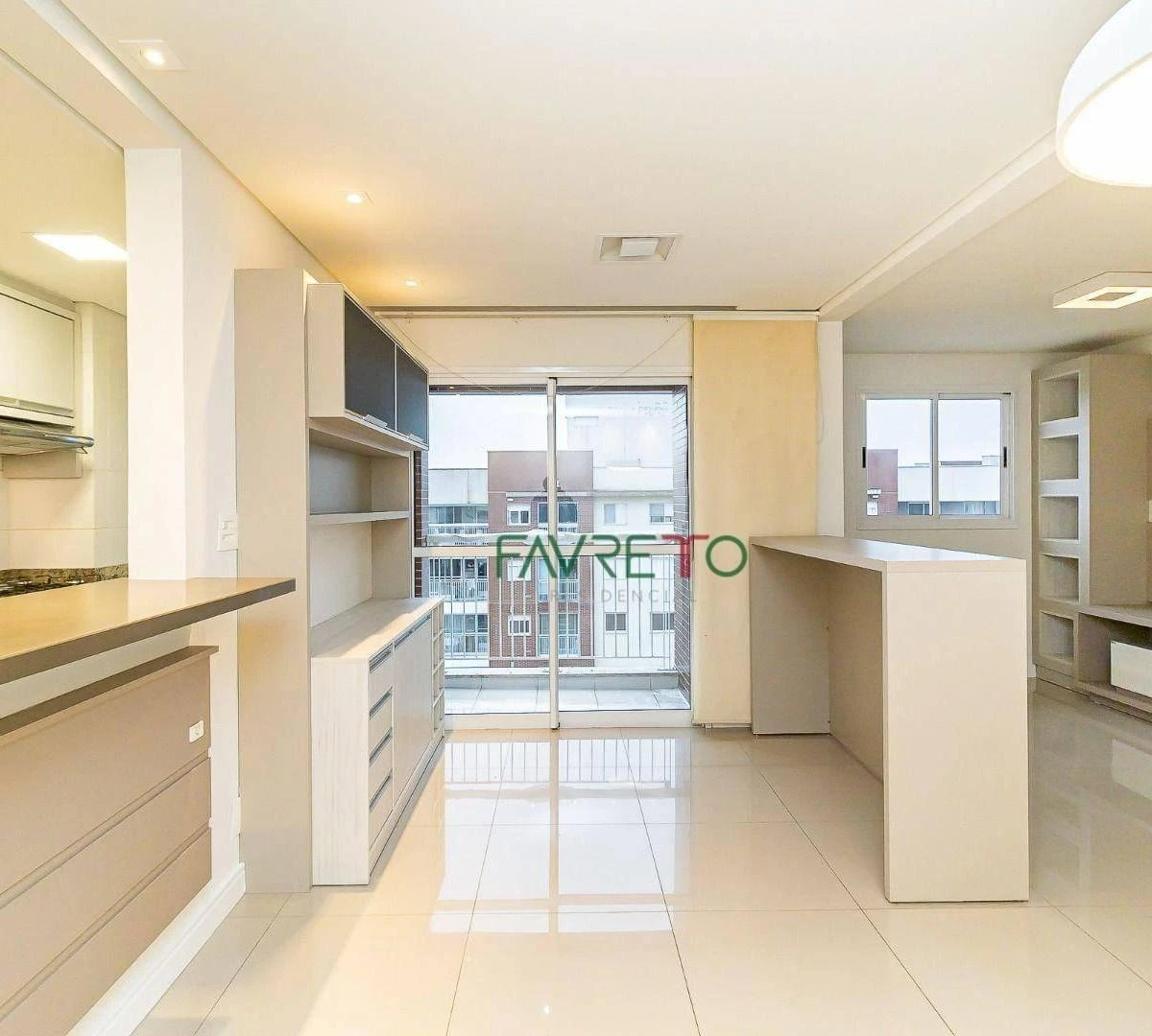 One-bedroom apartment in a building with a pool