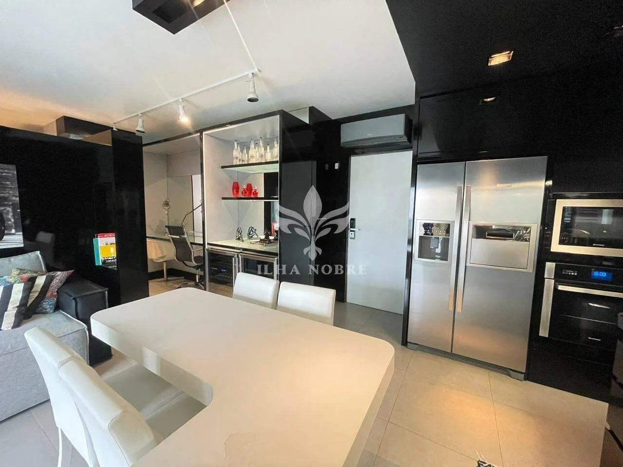 Furnished 70 m² studio with private barbecue — photo 17