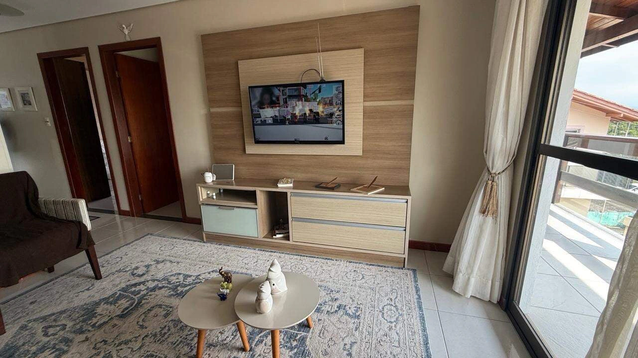 Ventanales de piso a techo y 3 dormitorios: casa de 60 m² — photo 12