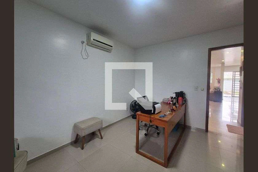 Condominium house with 4 bedrooms and a gas stove — photo 27