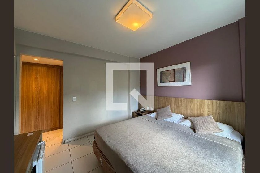 Furnished 2-bedroom apartment with an en-suite pair — photo 37