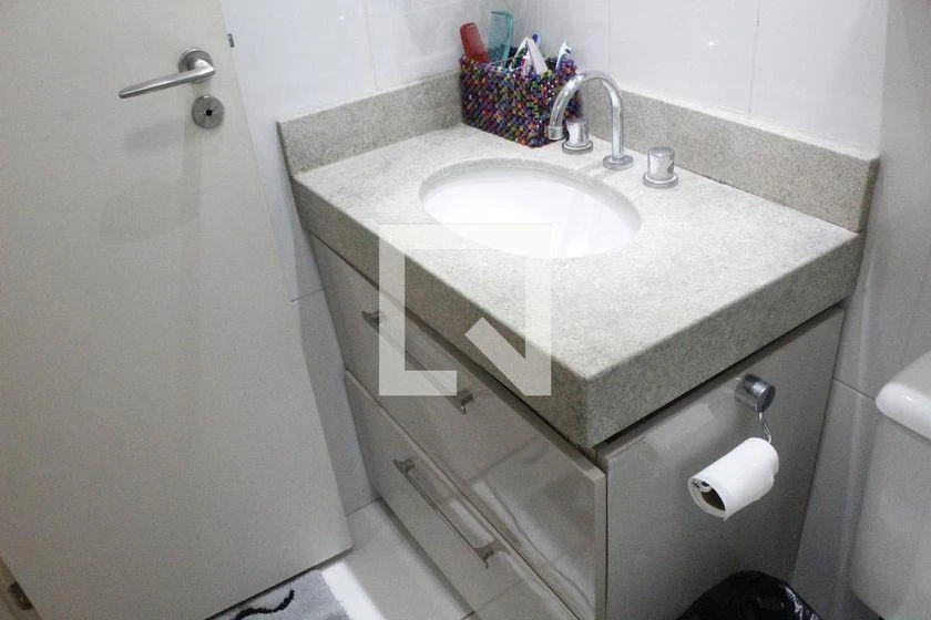 Apartamento amueblado con 2 dormitorios y 1 en suite — photo 32