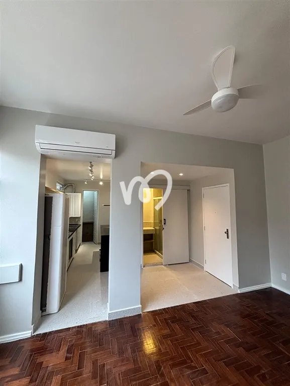 Apartment on the 3rd floor with wood or laminate floors — photo 36