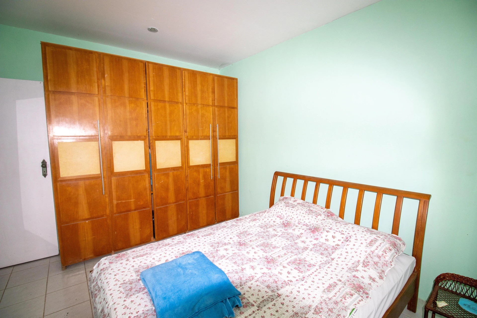 Casa amueblada con 5 dormitorios y balcón — photo 5
