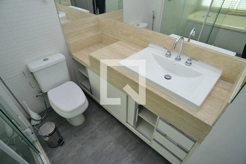 4-bedroom apartment with 250 m² and 3 en-suite baths — photo 18