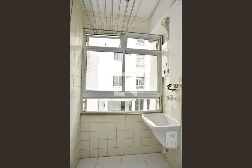 Apartamento de 2 quartos em condomínio com piscina — photo 35