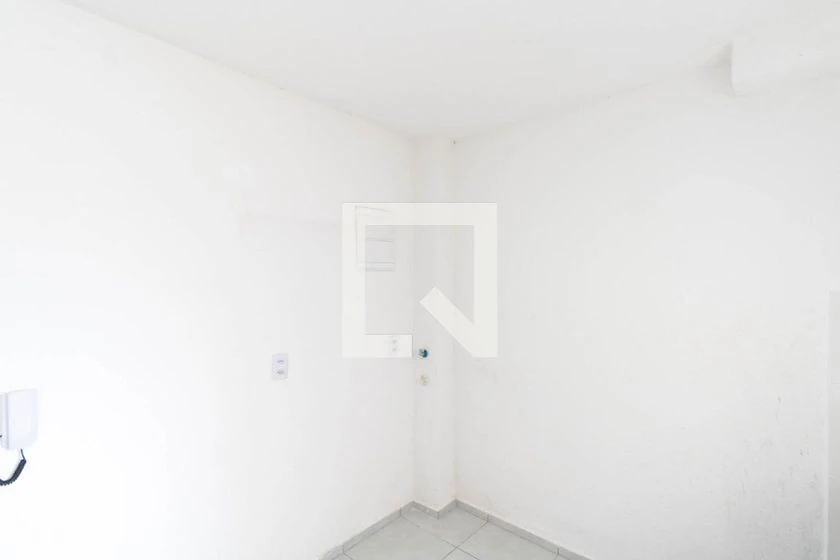 2-bedroom rental apartment with a separate closed kitchen — photo 25