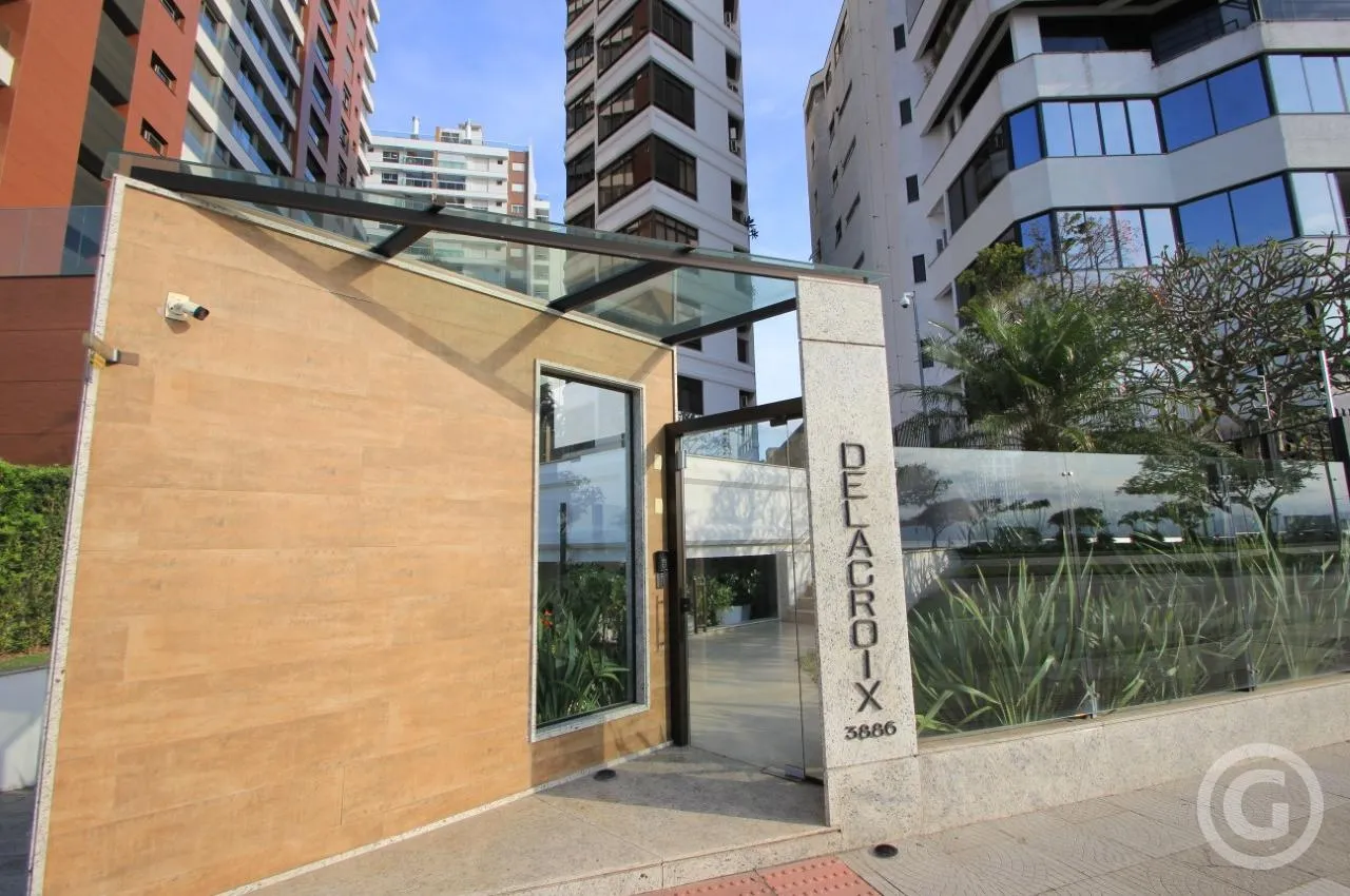 206 m² apartment with 4 bedrooms and 2 en-suites — photo 7