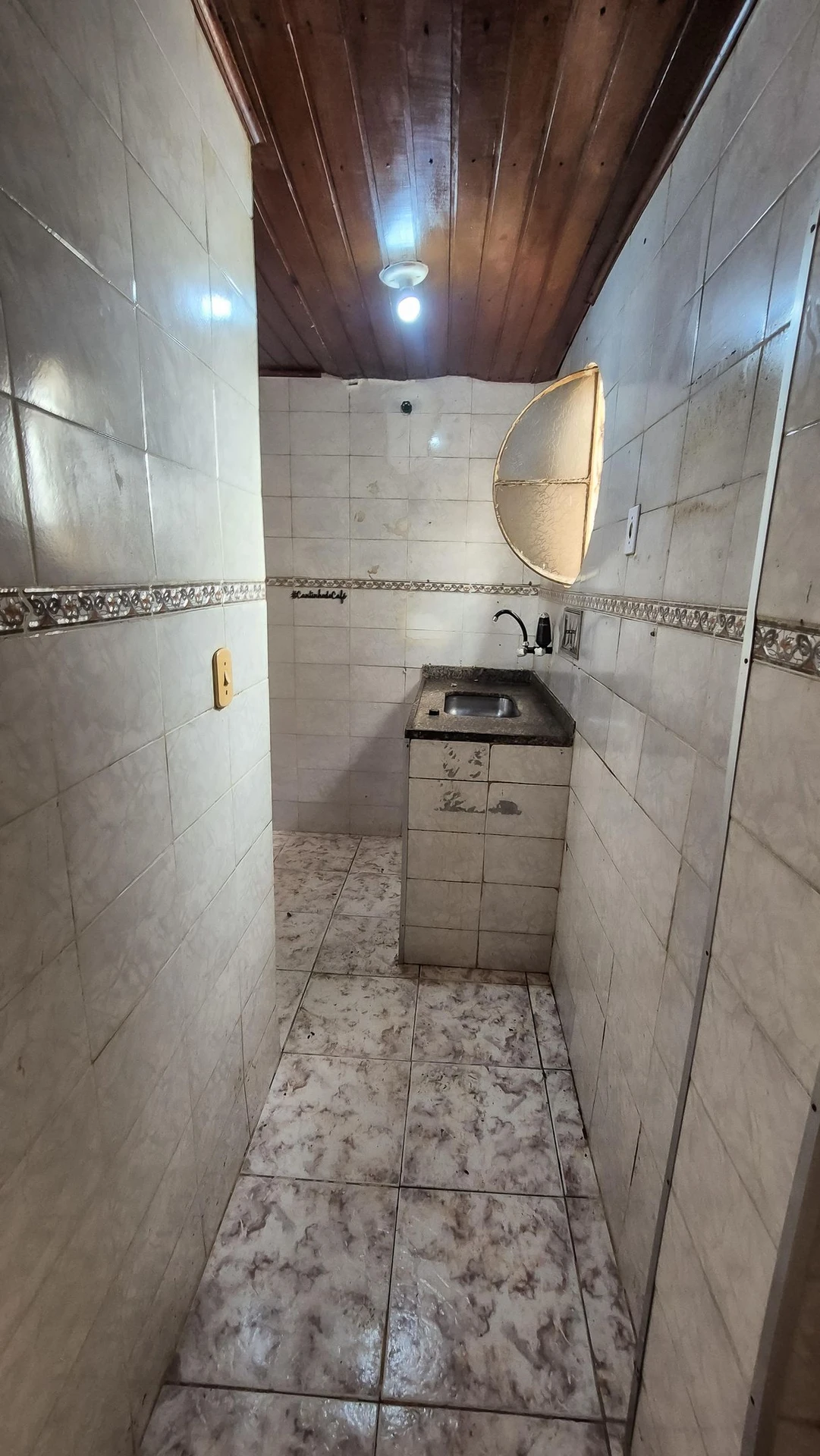 Невмебльована квартира з 2 спальнями та компактною кухнею — photo 26