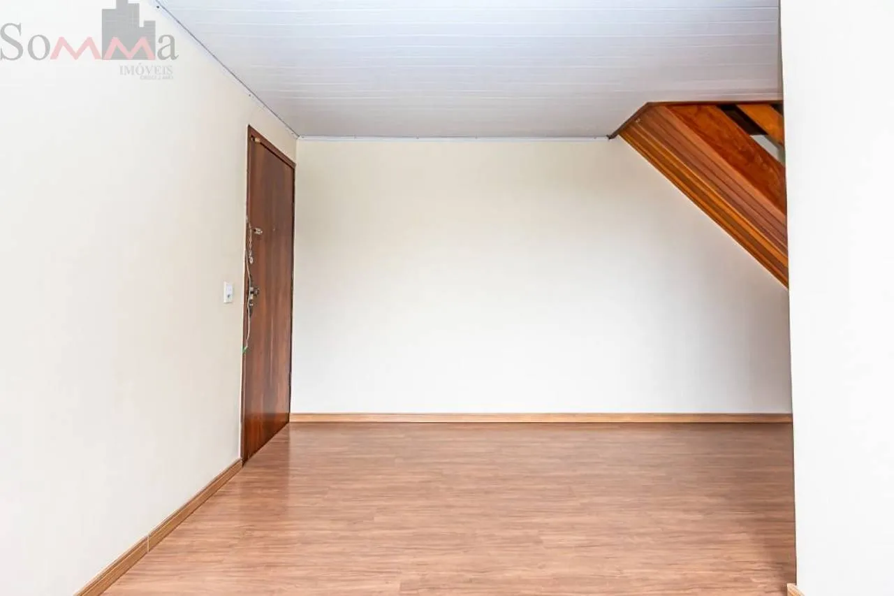 2-bedroom apartment with wood or laminate floors — photo 16