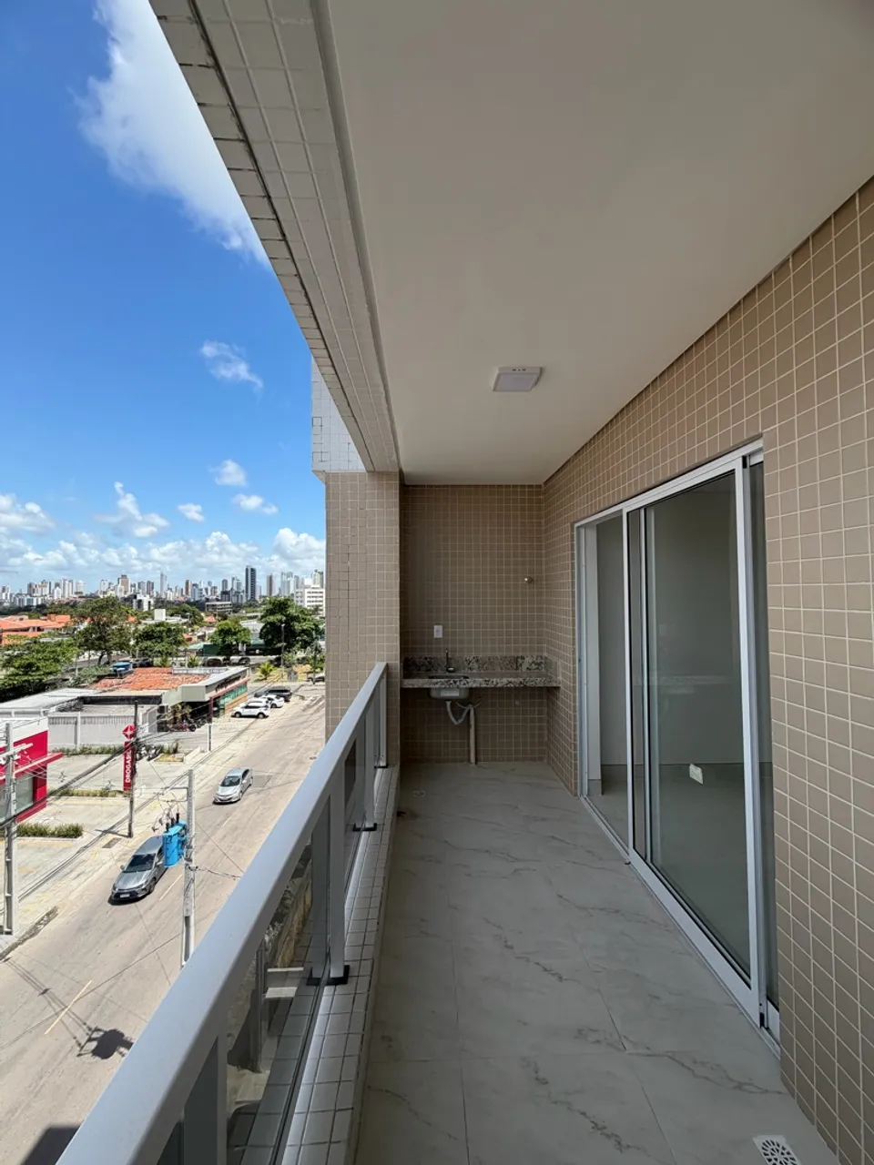 Вид на воду та 2 спальні: квартира 68 м² — photo 7