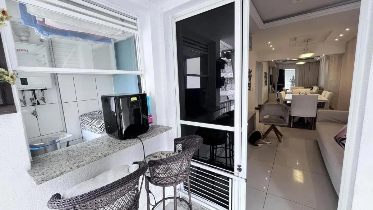 Furnished 58 m² apartment with 2 bedrooms and separate kitchen — photo 17