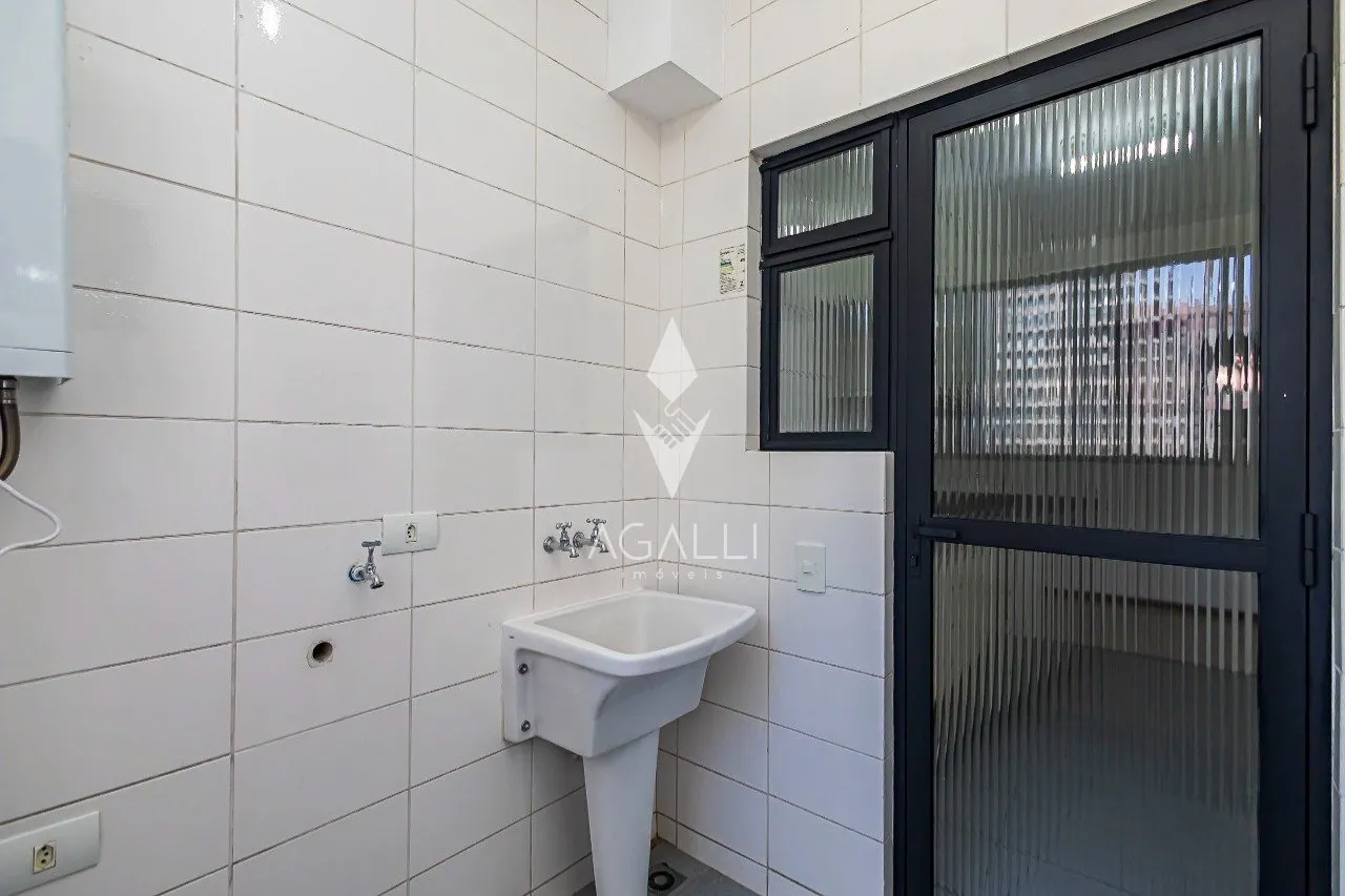 Apartment, 112 m², with a glass-enclosed balcony — photo 25