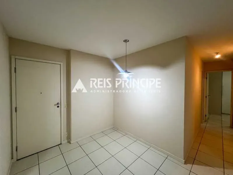 2-bedroom apartment with 1 en-suite and balcony — photo 18