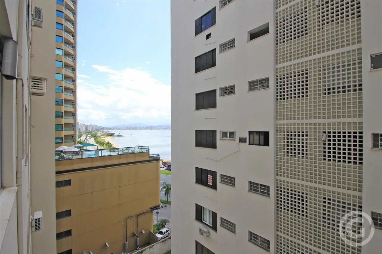 Water view in a one-bedroom apartment, 43 m² — photo 19