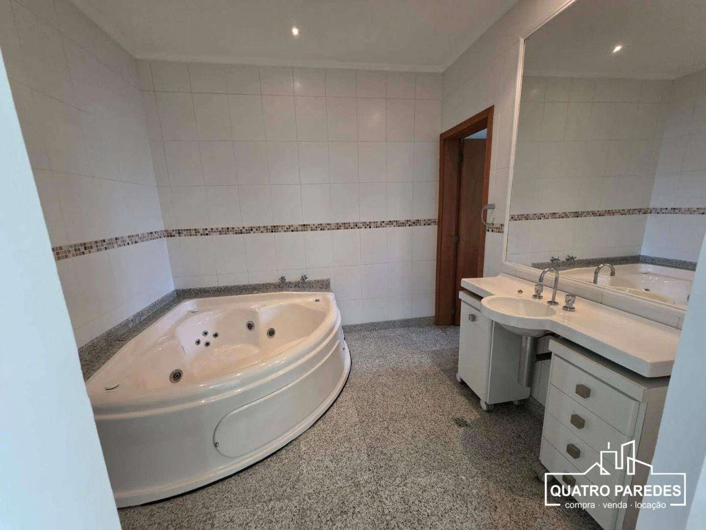 Будинок на 6 спалень і 1 030 м² з високою обробкою — photo 4