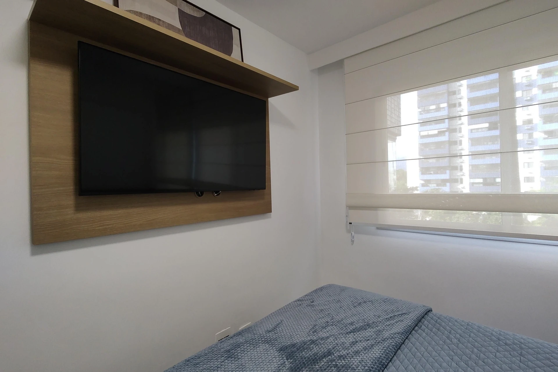 3-bedroom apartment with a walk-in closet — photo 88