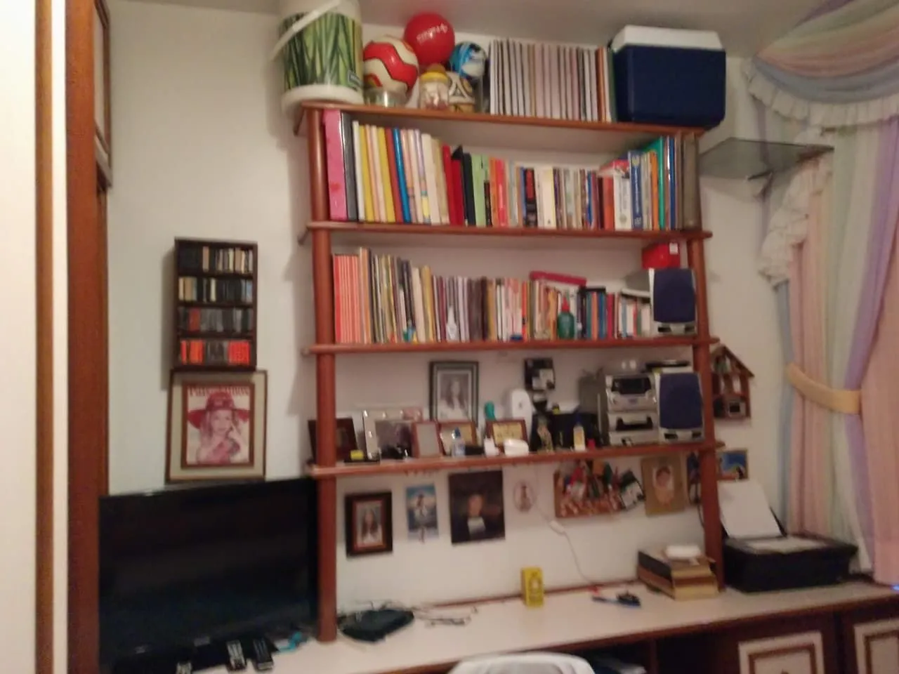 2-bedroom apartment in a building with a gym — photo 16