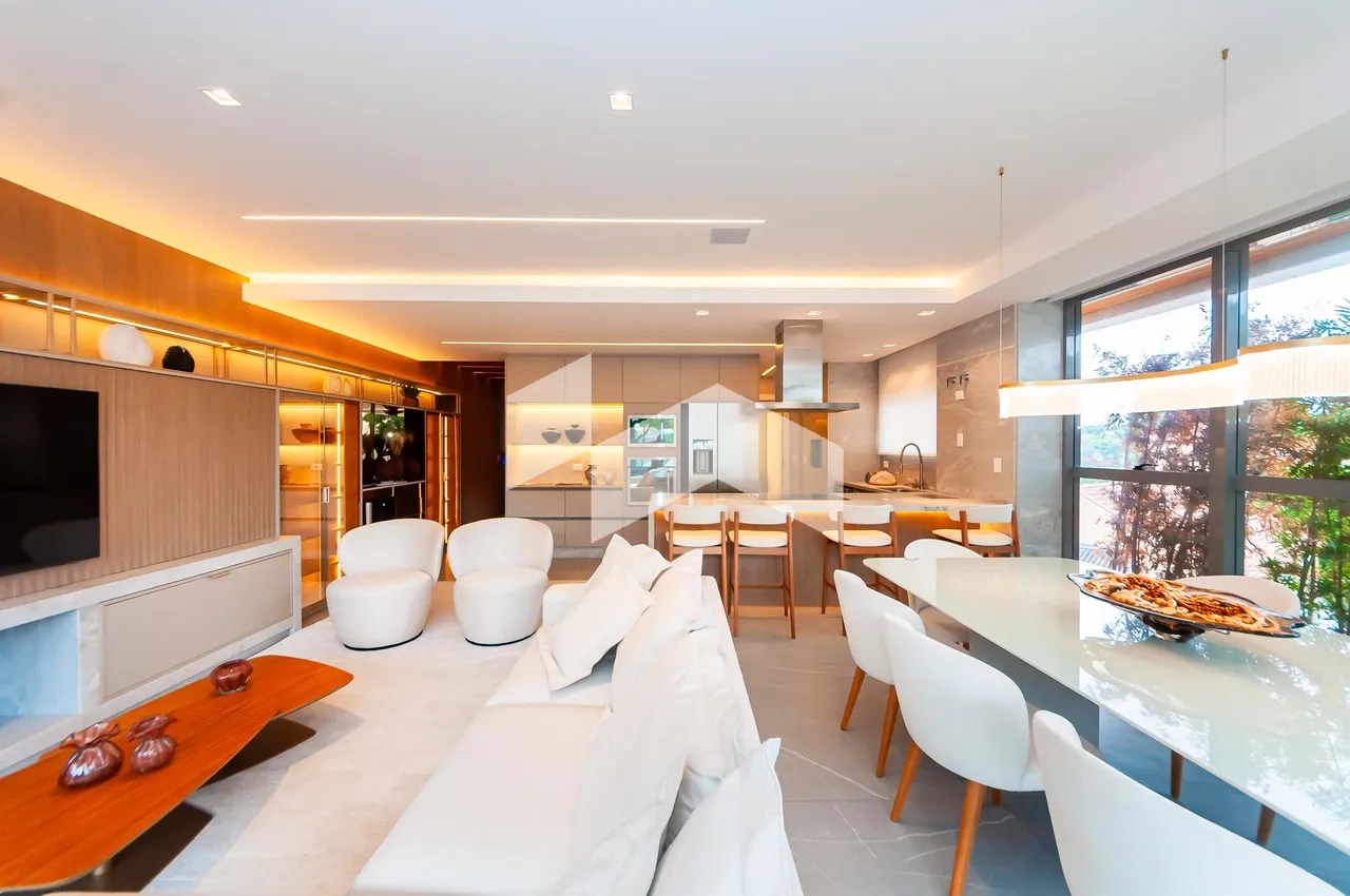 152 m² apartment with 3 en-suite bedrooms and parking — photo 4