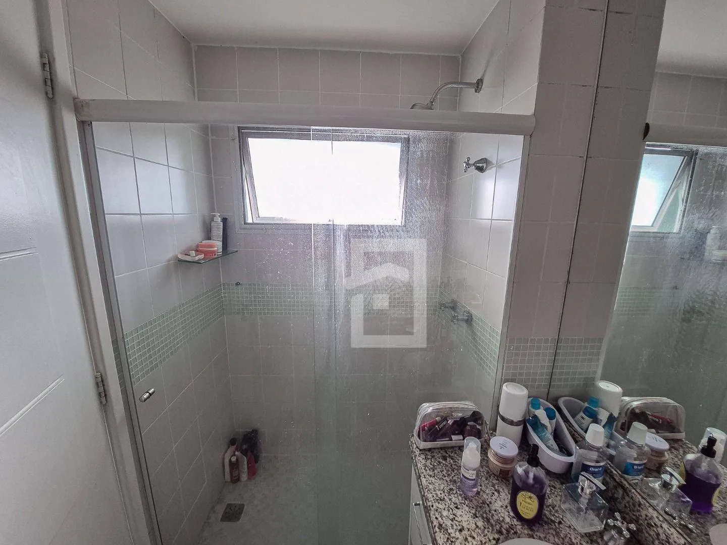 Furnished 235 m² apartment with 4 bedrooms — photo 77