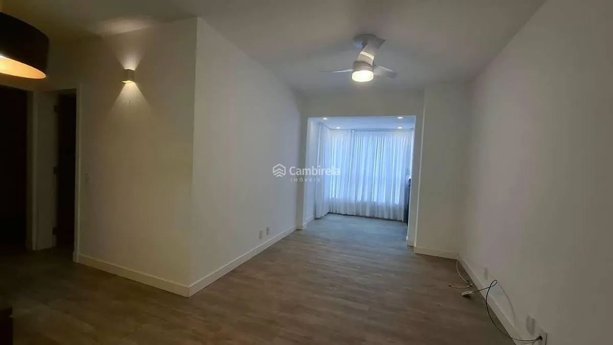 2-bedroom apartment with wood or laminate floors