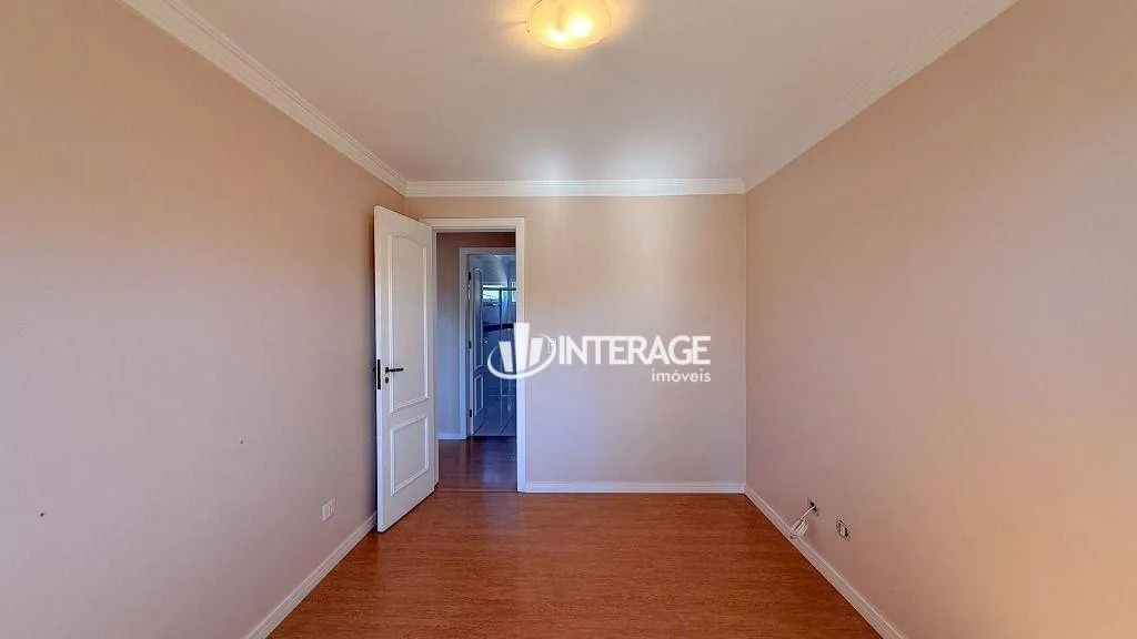 Condo house with private garden and laundry area — photo 47