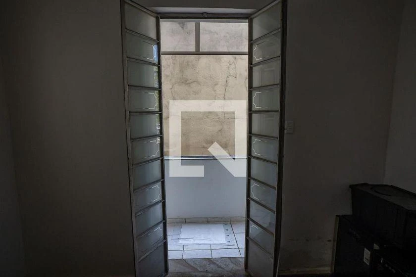 3-bedroom rental apartment with 120 m² and balcony — photo 43