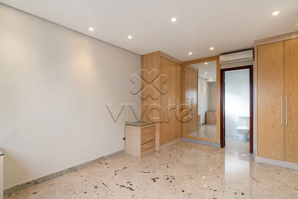 249 m² apartment with 3 bedrooms and a balcony BBQ — photo 13