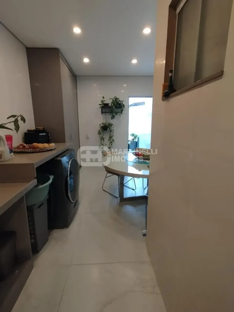 Furnished apartment with 3 bedrooms and 5 bathrooms — photo 17